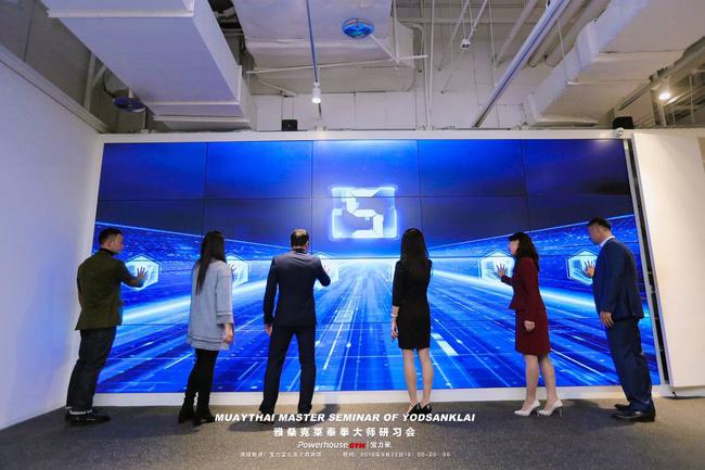 雅桑克莱2019中国首秀 与宝力豪四大金刚同台操练
