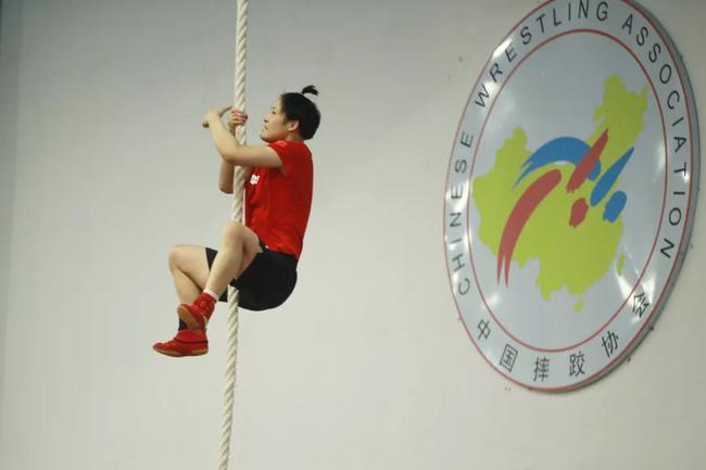 国家摔跤队抓好冬训