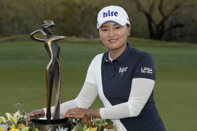 LPGA奠基人杯卫冕冠军高真荣