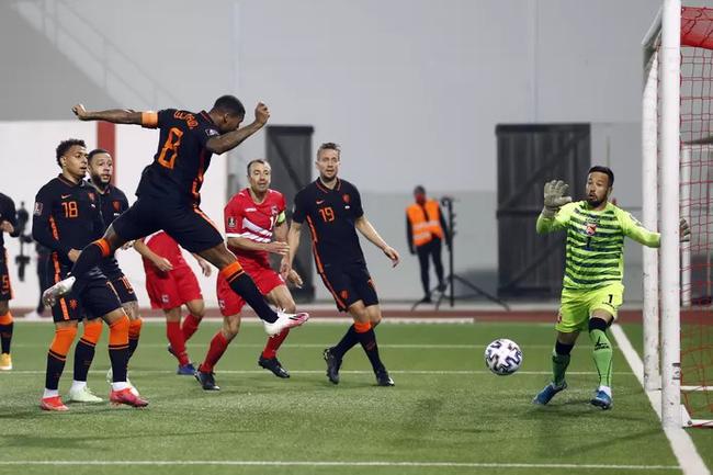 世预-利物浦悍将传射 范德贝克破门 荷兰7-0客胜
