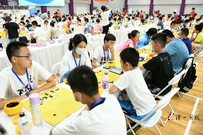 2021“清一杯”第二比赛日 新初段祝菲鸿暂列第二