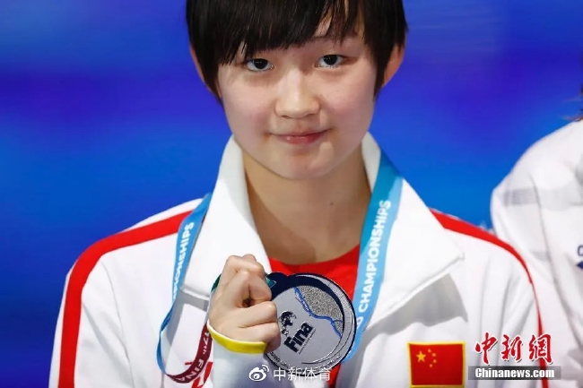 2017国际泳联世锦赛女子800米自由泳决赛,李冰洁以8分15秒46夺得亚军。中新社记者 富田 摄