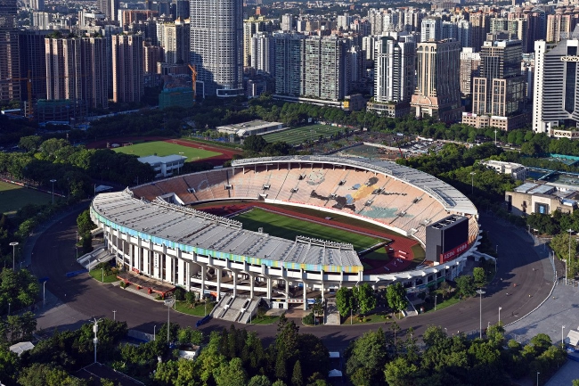 记者：广州队中超主场申报的是大学城体育中心