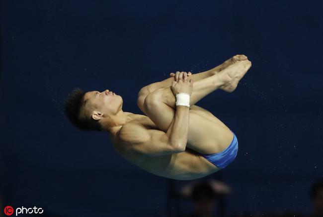 杨健