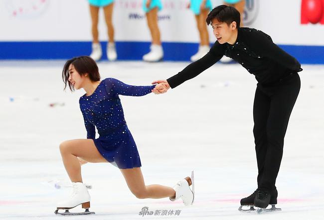 隋文静:为夺冠一月减重5公斤 韩聪:还没滑够