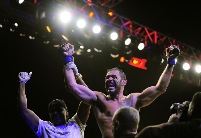 小牛头人将在UFC237中对阵新秀瑞恩-斯潘