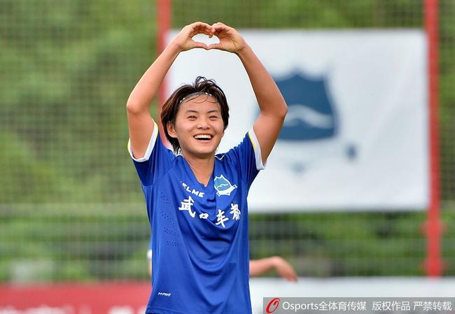 女足王霜签约法甲豪门 9月赴巴黎报道正式登陆欧洲