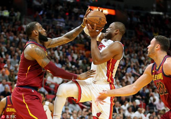 詹韋首輪相遇夢徹底破滅!次輪見面也只剩唯一一個「方法」-黑特籃球-NBA新聞影音圖片分享社區