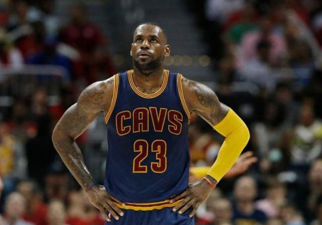 美名记称詹皇心中认为自己应拿8个MVP
