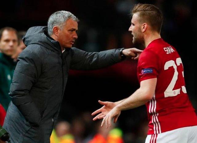 穆帅公开批肖，引起了极大争议