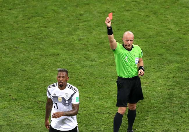 这张红牌可能成为影响德国世界杯命运的多米诺骨牌