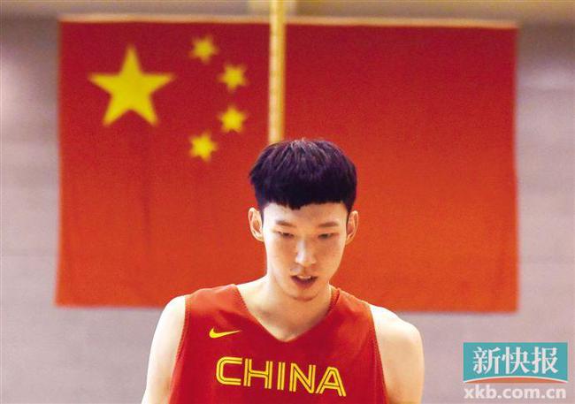 周琦