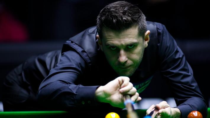 塞尔比将与霍金斯争冠