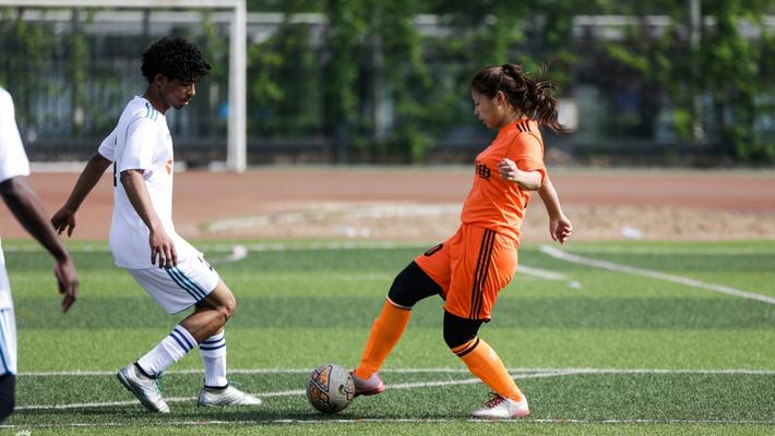 足金精英赛太原站女足靓丽身影