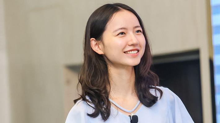 高清-高星亭亭玉立笑容灿烂