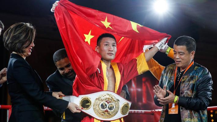 孙想想摘得IBF亚洲拳王头衔