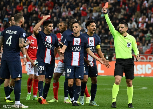 法甲-拉莫斯紅牌 內馬爾失單刀 10人巴黎客場0-0！