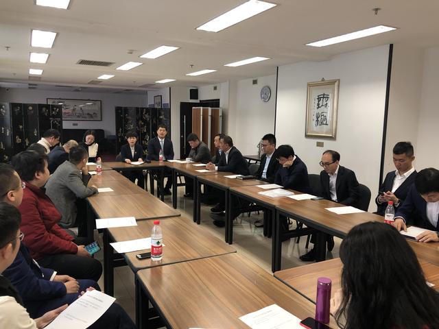 围甲联赛抽签、赛会制期间,都会进行各队领队会,?#37319;?#22260;甲发展大计。