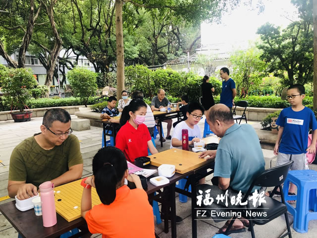 “围棋进公园”活动重启举行现场。