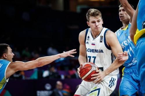 男篮世预赛欧洲冠军出线渺茫 美国二队继续称