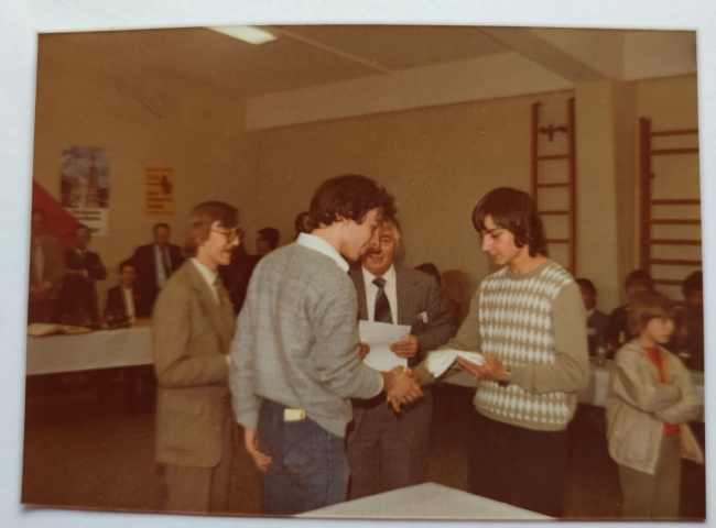 1981年卢森堡世界围棋大会老照片，右一为洛朗•海瑟