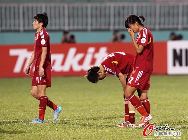 四年前上届亚洲杯中国女足被日本女绝杀淘汰 队员难掩失落