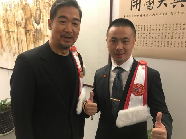 严弟楠与张国立