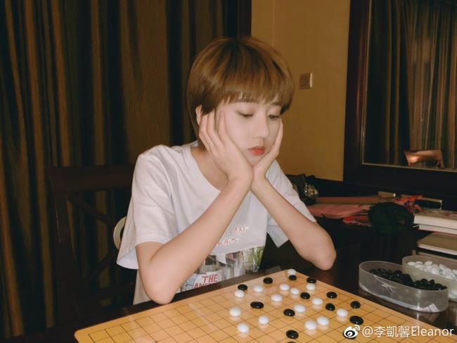 这个棋型有些尴尬