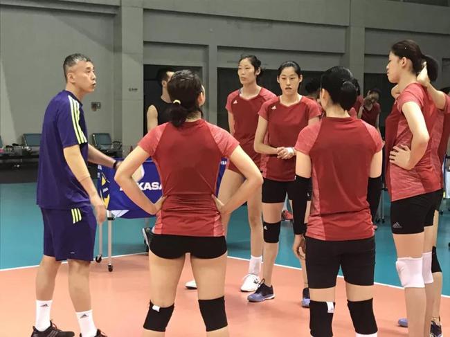 中国女排(我爱女排摄)