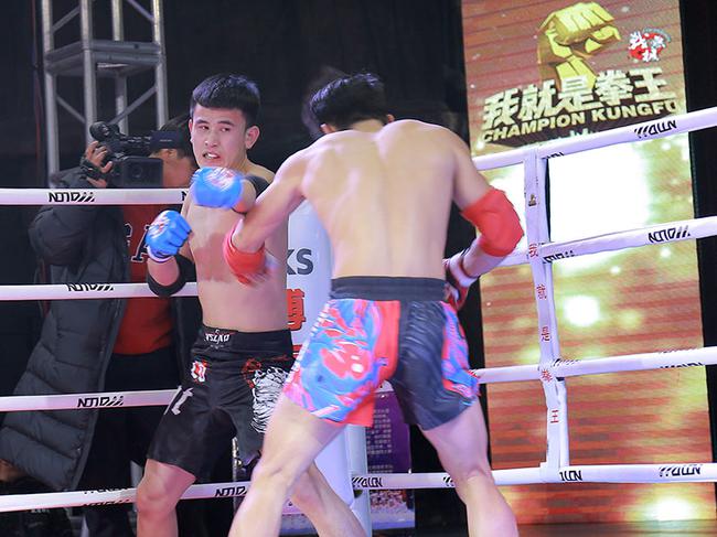 胡立总出拳