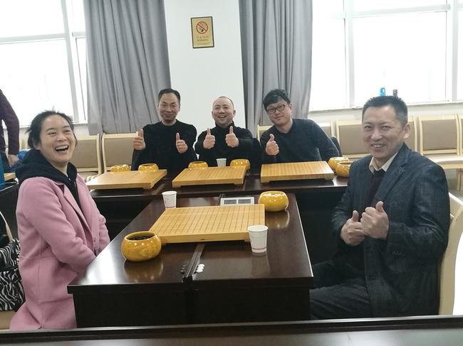 奇点围棋别开生面