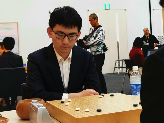 丁浩在比赛中。(图片来源:中国国家围棋队竞赛主管 马林)