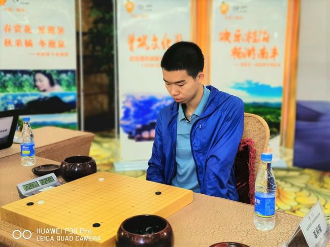 辜梓豪在比赛中