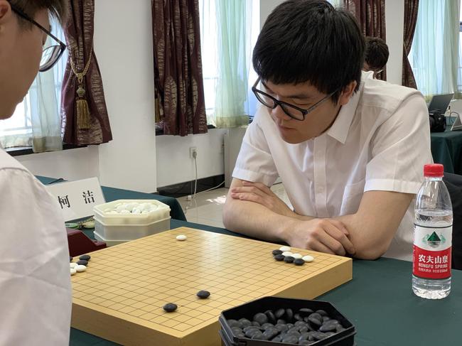 柯洁在比赛中