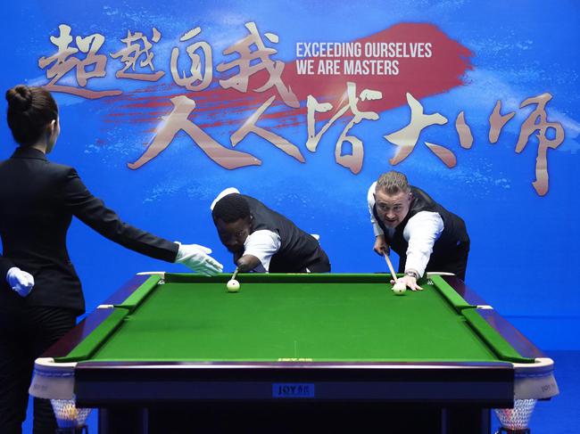 组委会办义赛亨德利出席