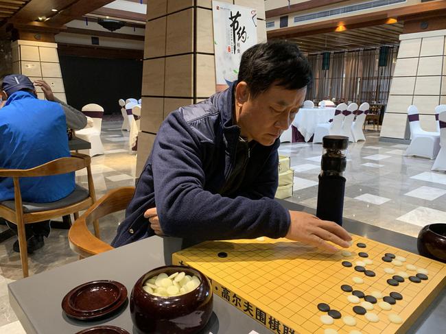 张曙光在围棋比赛中