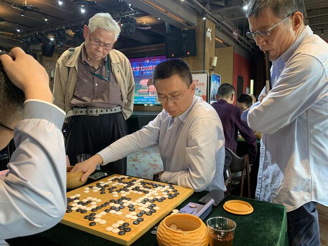 围观激局