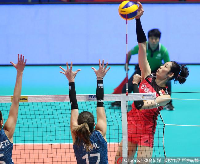 中国女排首场3-0阿根廷