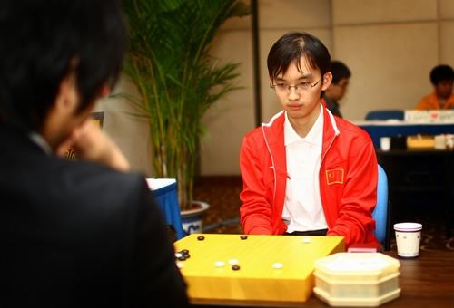 湖北棋手李喆