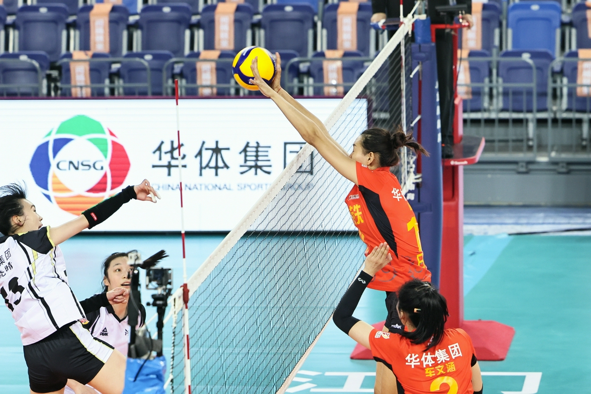 华体会- 华体会体育官网- 华体会体育APP下载苏超冠军奖杯+6米巨型足球坐镇江苏馆凭“足球IP”亮相进博会