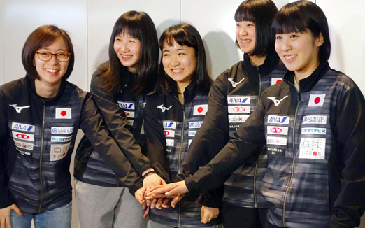 从左至右:石川佳纯、早田希娜、伊藤美诚、长崎美柚、平野美宇