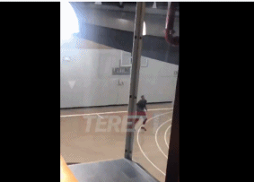 倍感唏噓!安東尼現身紐約,被火箭放棄後依舊刻苦,訓練期待重返賽場!-黑特籃球-NBA新聞影音圖片分享社區