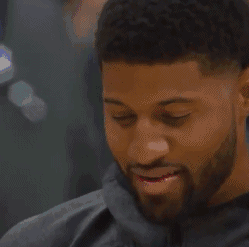 【影片】感動!安東尼從身後偷抱喬治,兩人親密相擁,感慨往事如煙!-黑特籃球-NBA新聞影音圖片分享社區