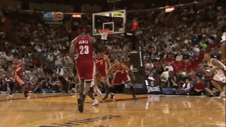 【經典回顧】歷史上的今天:Kobe騎扣新秀Howard、韋德隔扣Varejao,太殘暴了!-黑特籃球-NBA新聞影音圖片分享社區