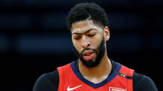 浓眉朝鹈鹕球迷竖中指 被nba罚款1.5万