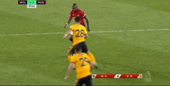 阿什利扬第二次吃到黄牌的犯规