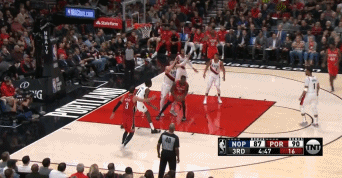 虎頭蛇尾末節沉寂!Randle大殺四方攪翻內線 ,25分鐘砍下29分(影)-黑特籃球-NBA新聞影音圖片分享社區