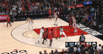 虎頭蛇尾末節沉寂!Randle大殺四方攪翻內線 ,25分鐘砍下29分(影)-黑特籃球-NBA新聞影音圖片分享社區