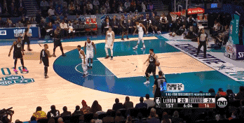 【影片】浪花兄弟單挑!這是兩人第一次在正式賽場上的一對一 Curry還大喊:讓我來防他!-黑特籃球-NBA新聞影音圖片分享社區