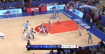 【博狗体育】GIF-周琦全场精彩表现集锦!扣篮三分+逆天大帽